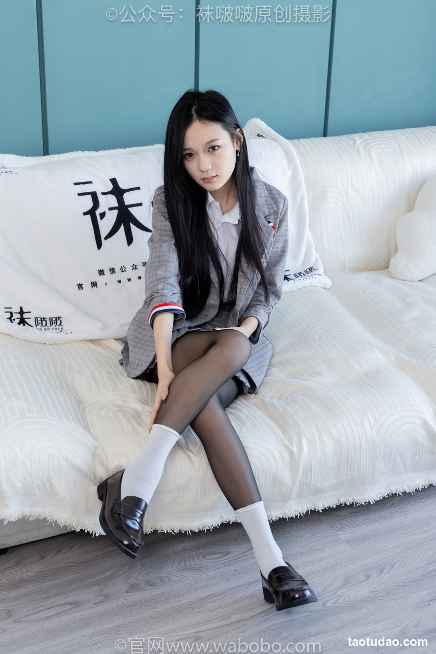 BoBoSocks袜啵啵 No.646 焦糖-皮鞋、白棉袜、薄黑丝 [163P1V-8.14GB]