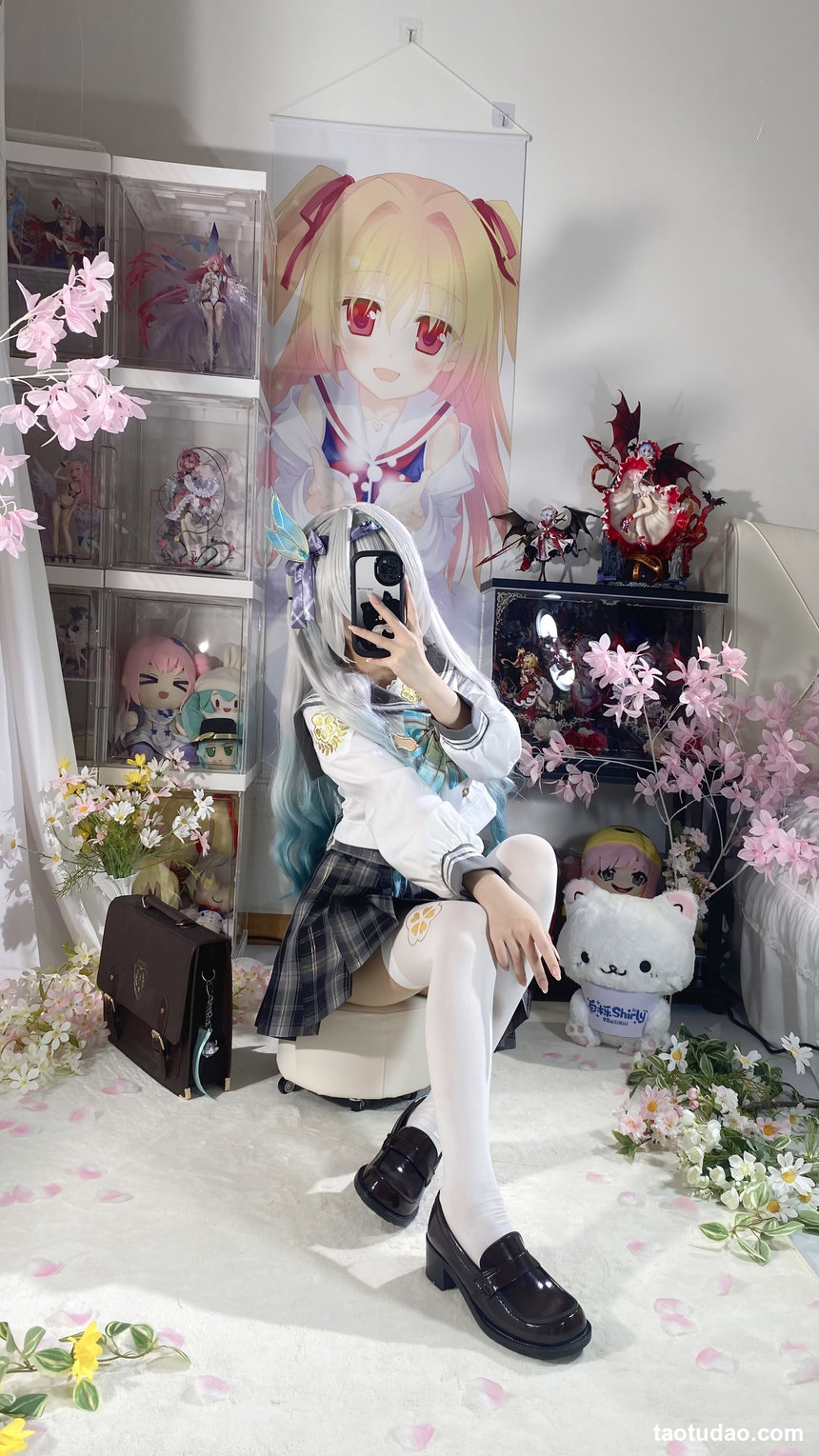 白栎Shirly –  崩坏·星穹铁道-流萤·春日手信[130P+25V-7.23G]