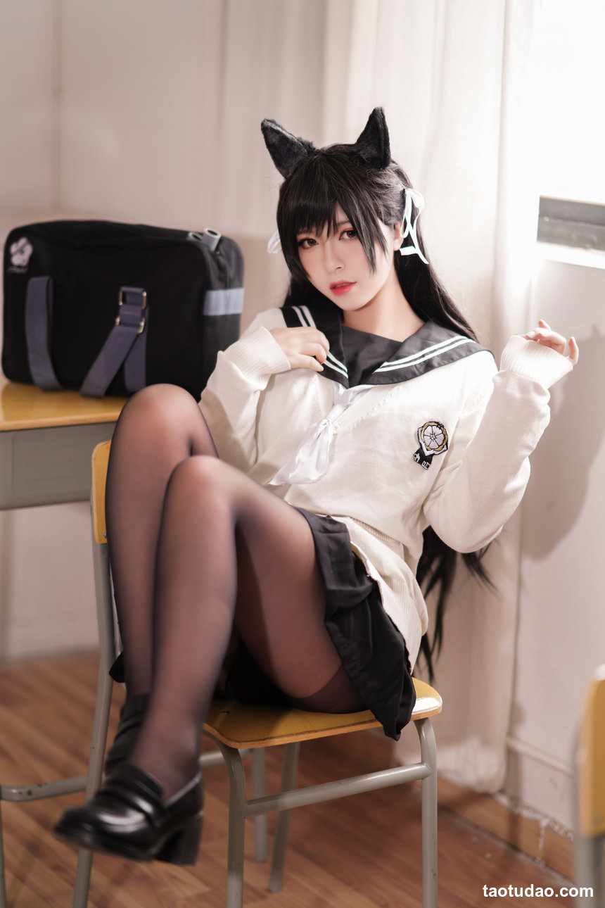 半半子 – 爱宕 学园幻想曲[25P-296.3M]