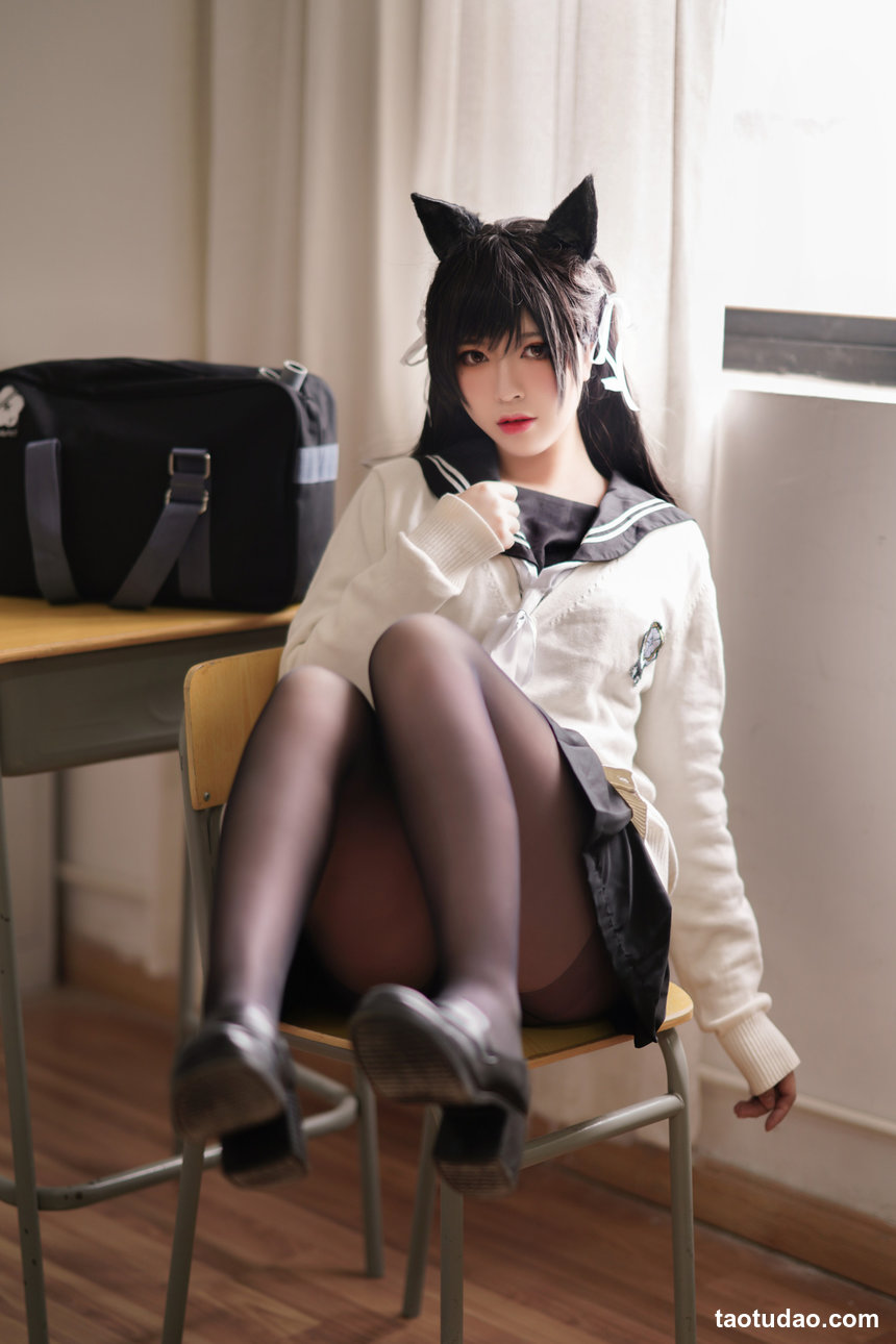 半半子 – 爱宕 学园幻想曲[25P-296.3M]