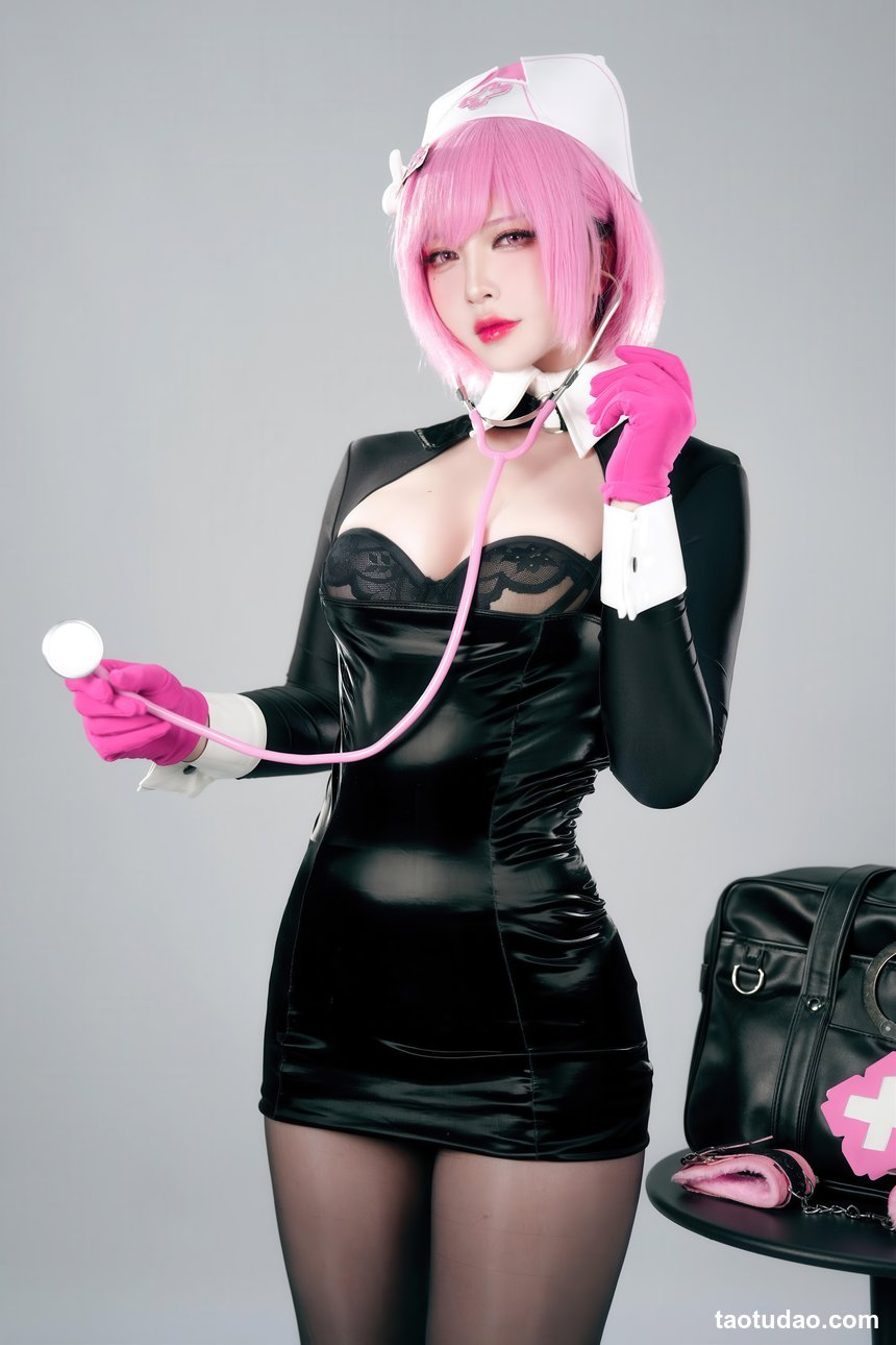 半半子 – 王医生 [56P-311MB]