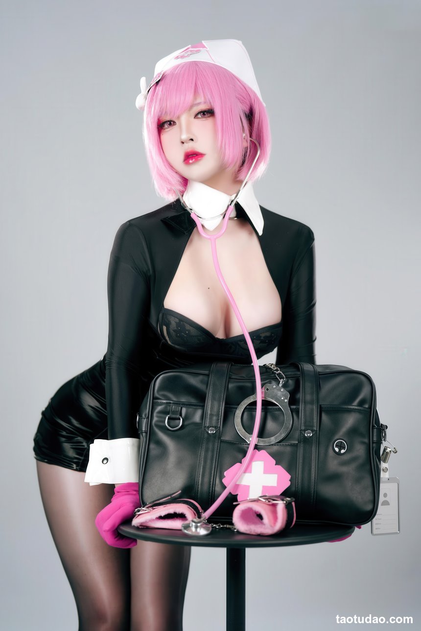 半半子 – 王医生 [56P-311MB]