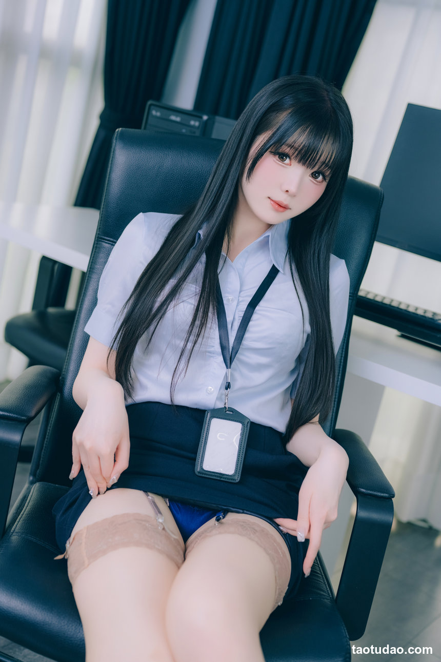 霜月shimo – DL写真集-Shimo' Secret Office Vol.02[140P-174.8M]