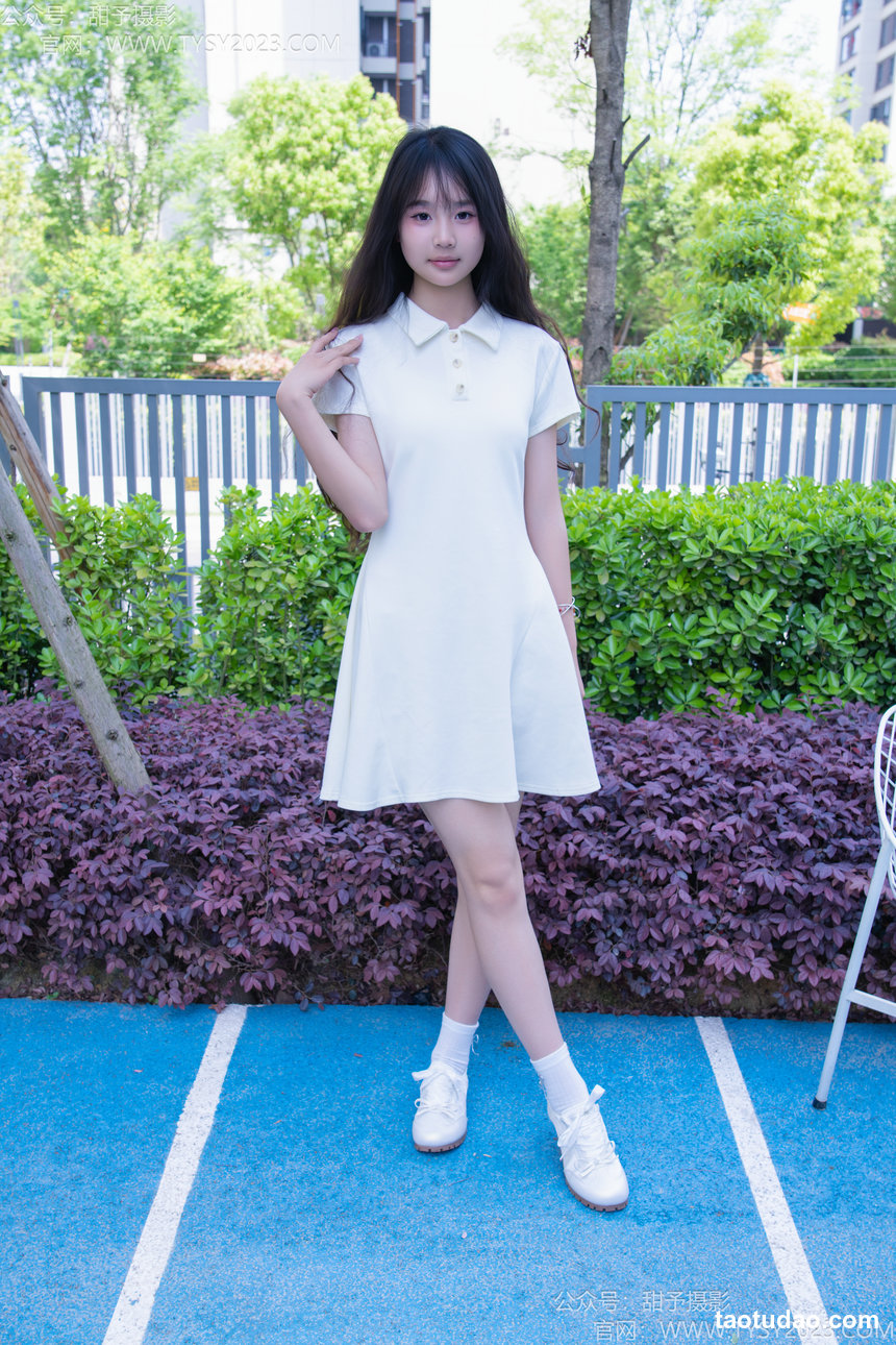 甜予摄影 No.199 小橙子-板鞋、白棉袜、裸足 [131P2V-9.32GB]