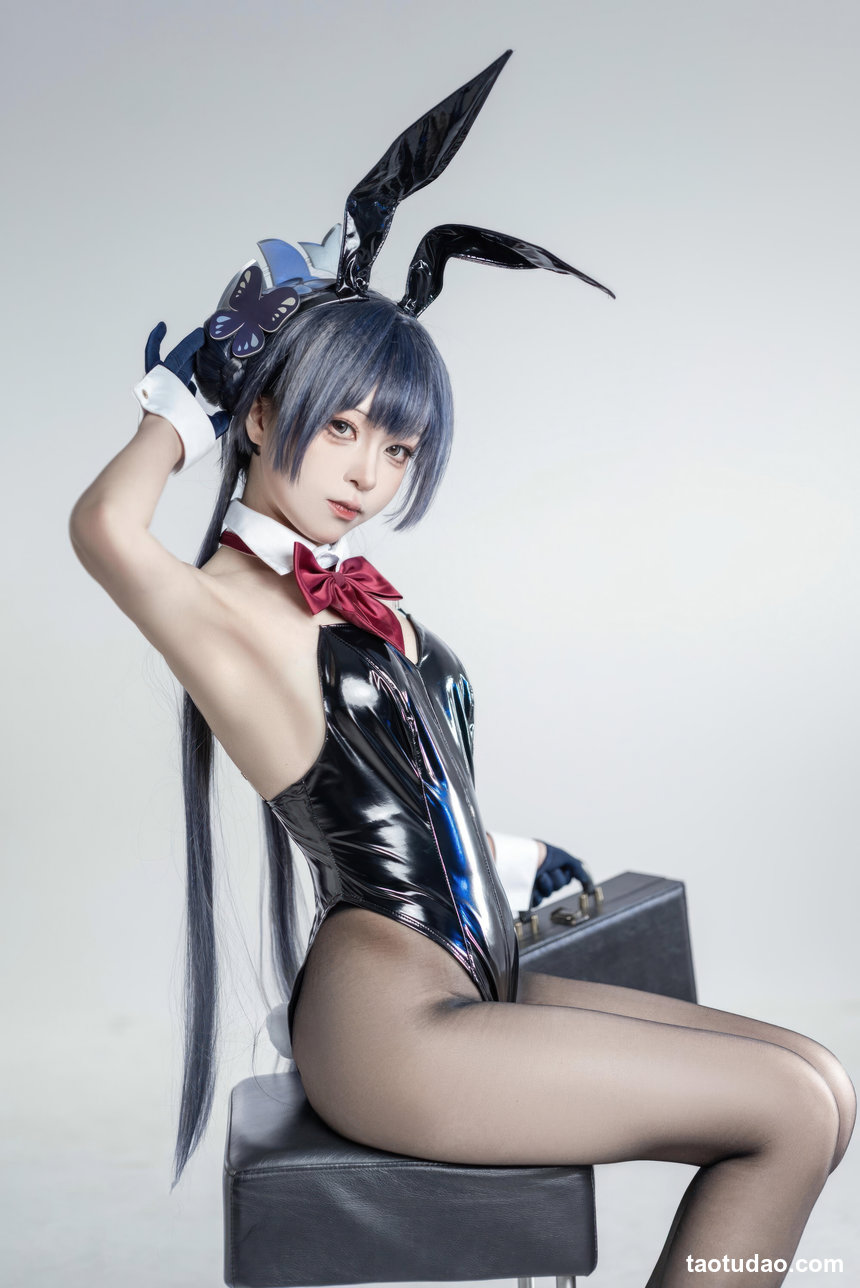 矢量鱼 –  蔚蓝档案 妃咲兔女郎[28P-294MB]