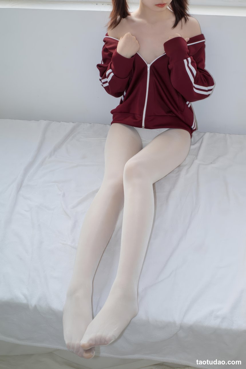 森萝财团 内部-010 小夜 40D闪闪舍宾袜 [79P-821MB]