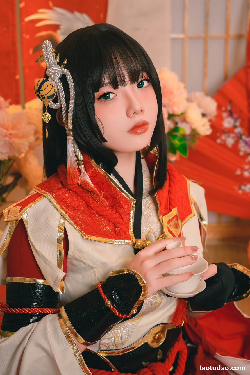 Messie Huang – 怪物猎人 火芽 [85P-629M]