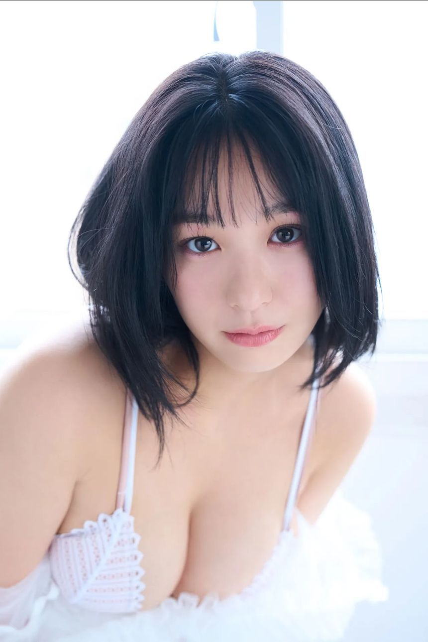 FRIDAY monthly girl 057 = 髙野真央 完全未発表100カット＆ムービー