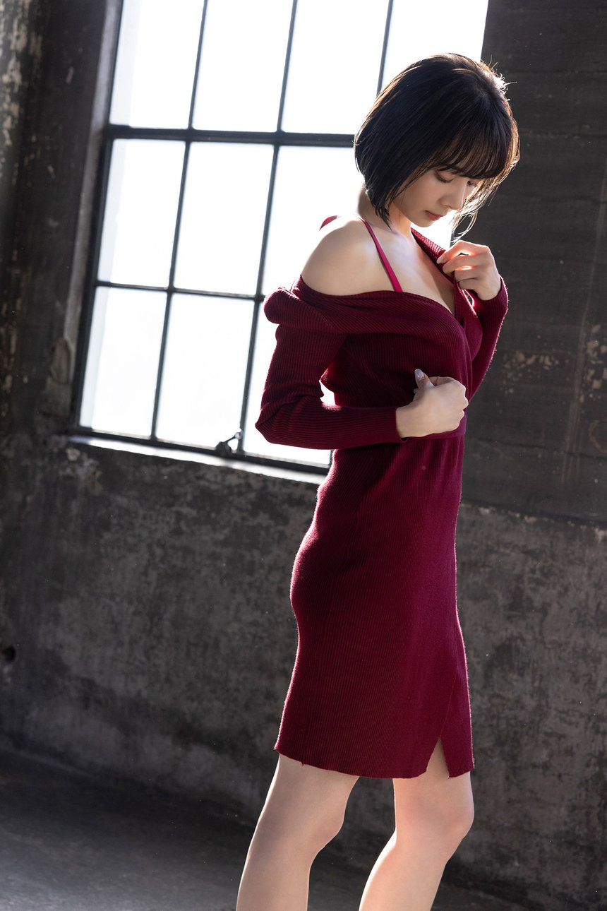 冈田纱佳写真集「無双BODY」