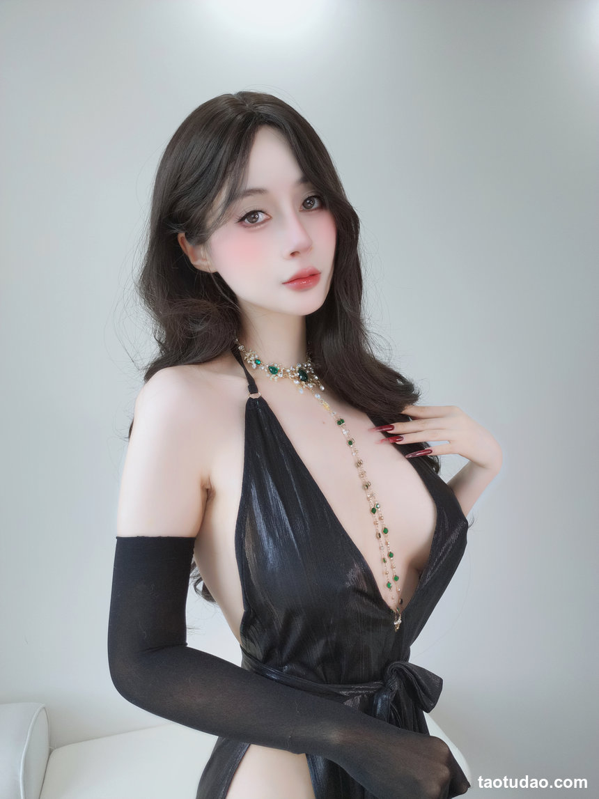 白银81 –  自撮り VOL.103 [122P+8V-1.92GB]