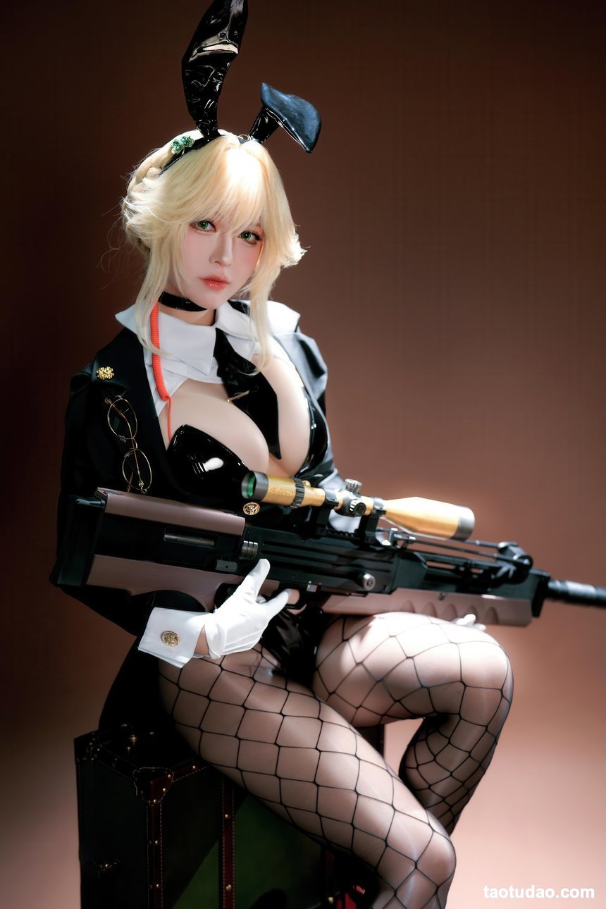 半半子 – Nikke胜利女神 爱德兔女郎 [62P+1V-436MB]