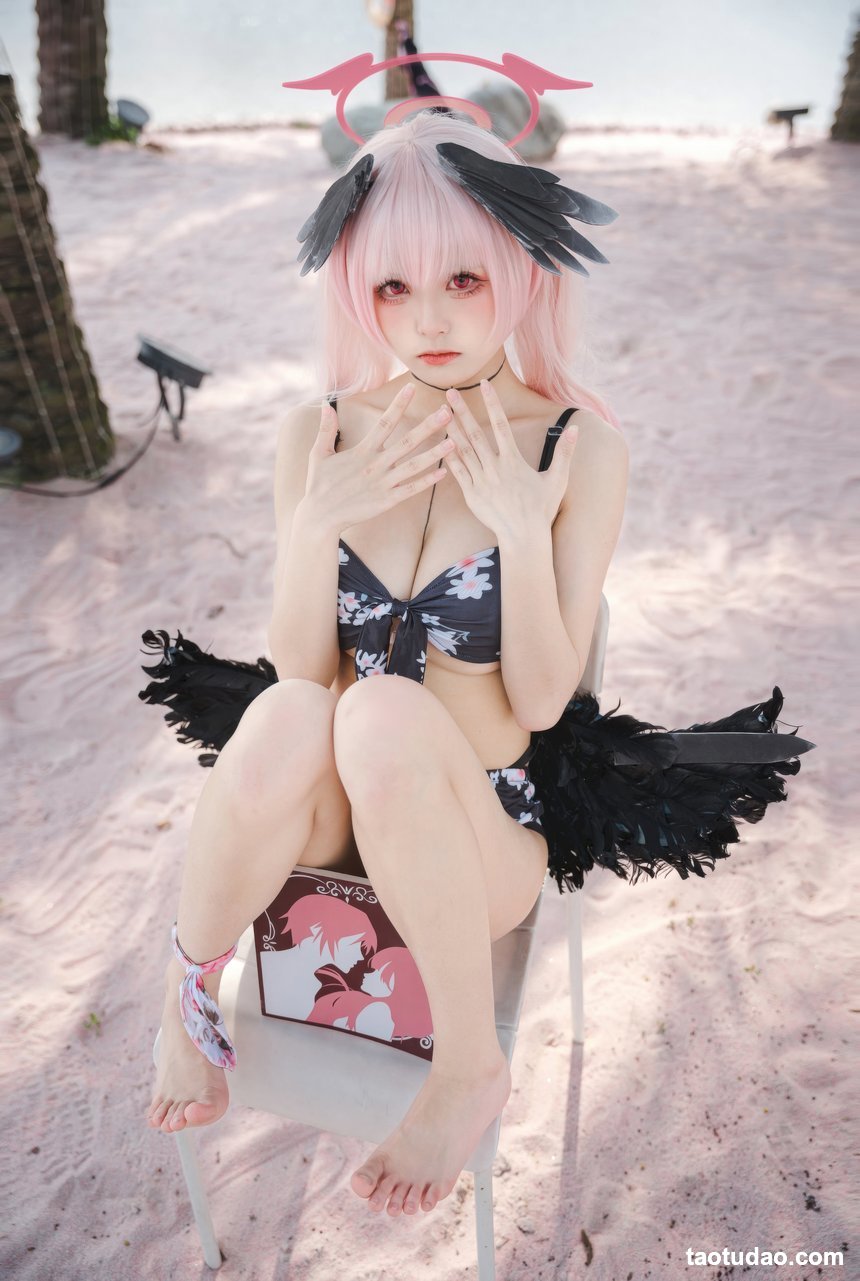 九柒喵 – 碧蓝航线 小春泳装 [27P-133MB]