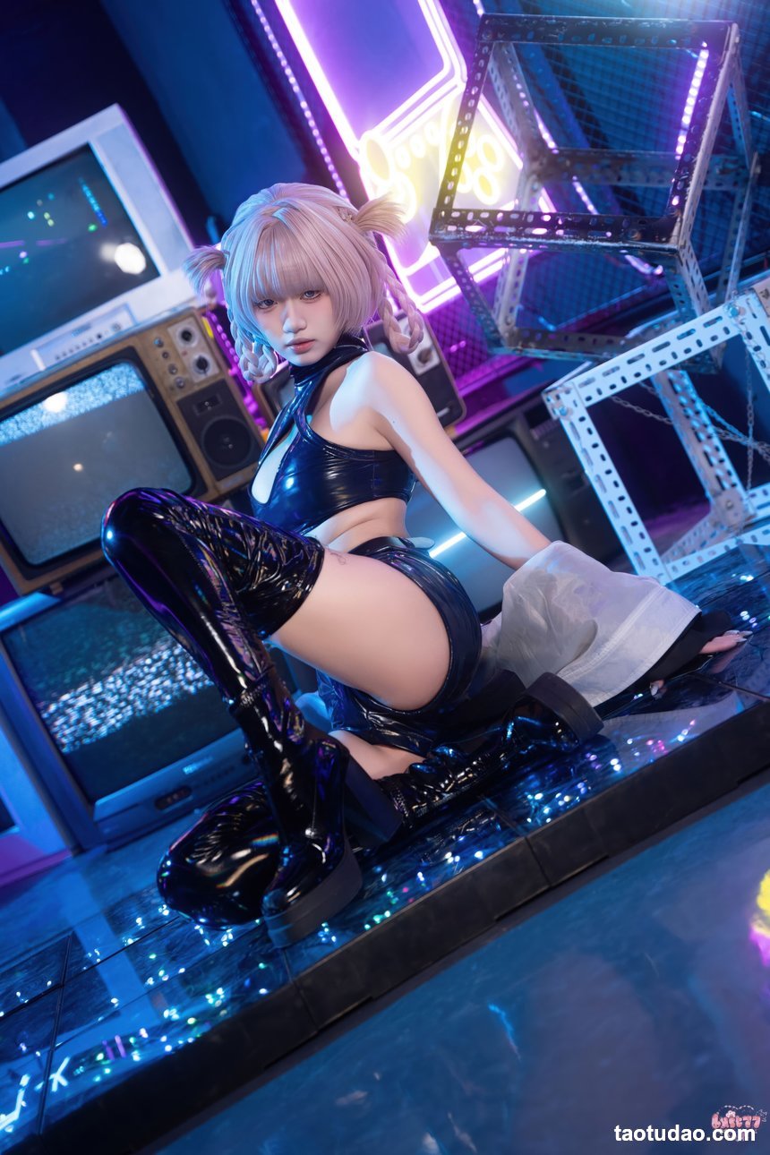 柒柒要乖哦 –  彻夜之歌 常服七草荠 [41P-388MB]