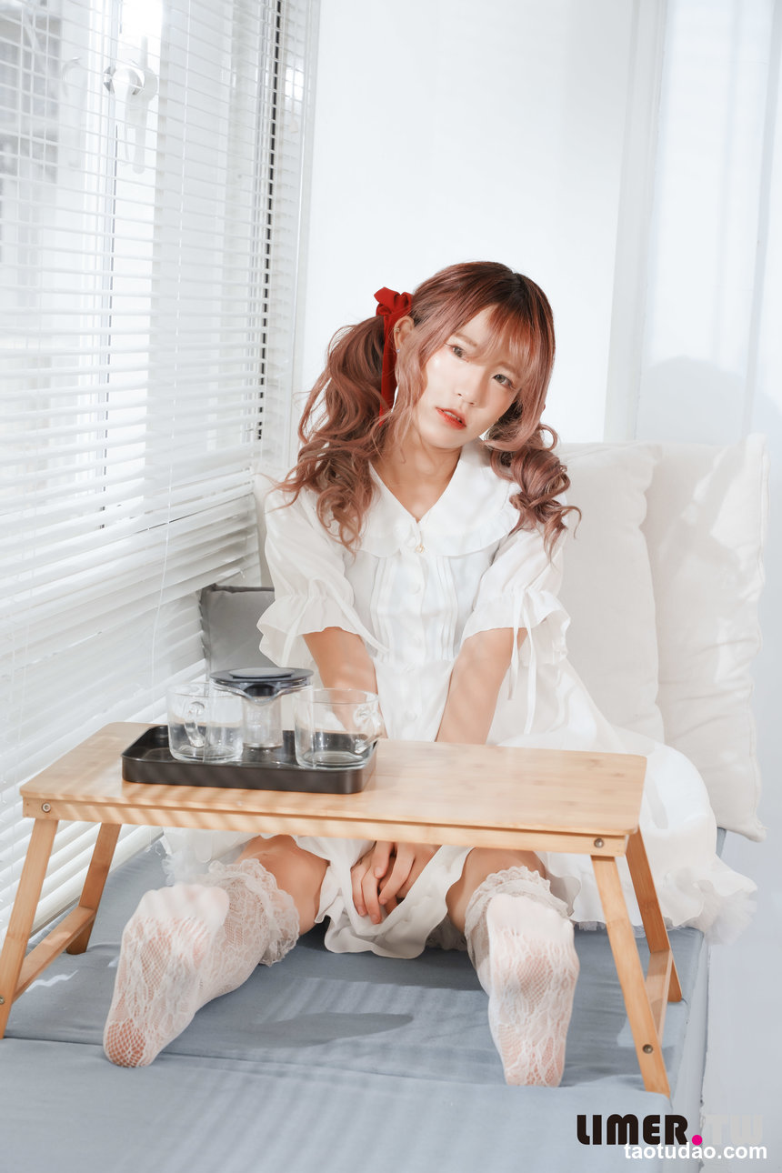 Limerence原创 No.104 萝莉塔小艾啾啾裸足玩弄奶油蛋糕 [114P1V-4.11GB]