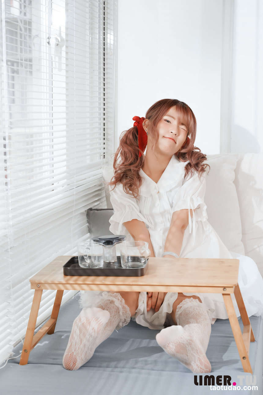 Limerence原创 No.104 萝莉塔小艾啾啾裸足玩弄奶油蛋糕 [114P1V-4.11GB]