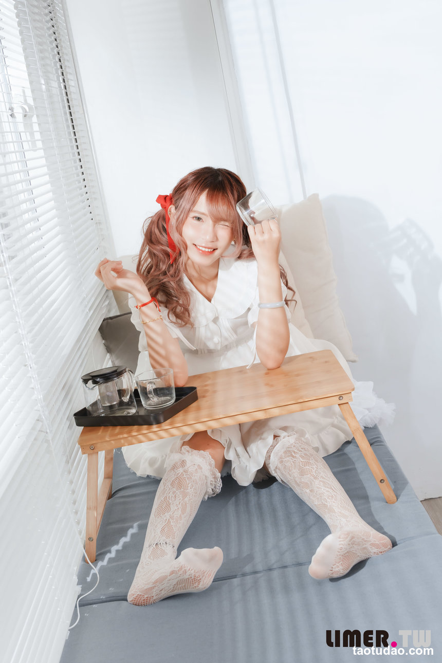 Limerence原创 No.104 萝莉塔小艾啾啾裸足玩弄奶油蛋糕 [114P1V-4.11GB]