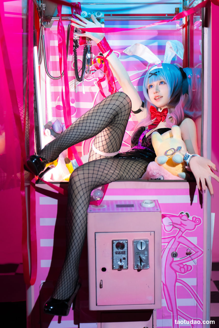 双木扶苏 – 初音未来兔子洞[18P-756.2M]