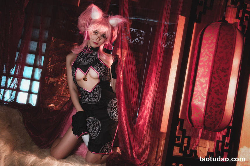 亚马逊鲶鱼 –  FGO 玉藻前旗袍[10P-199M]