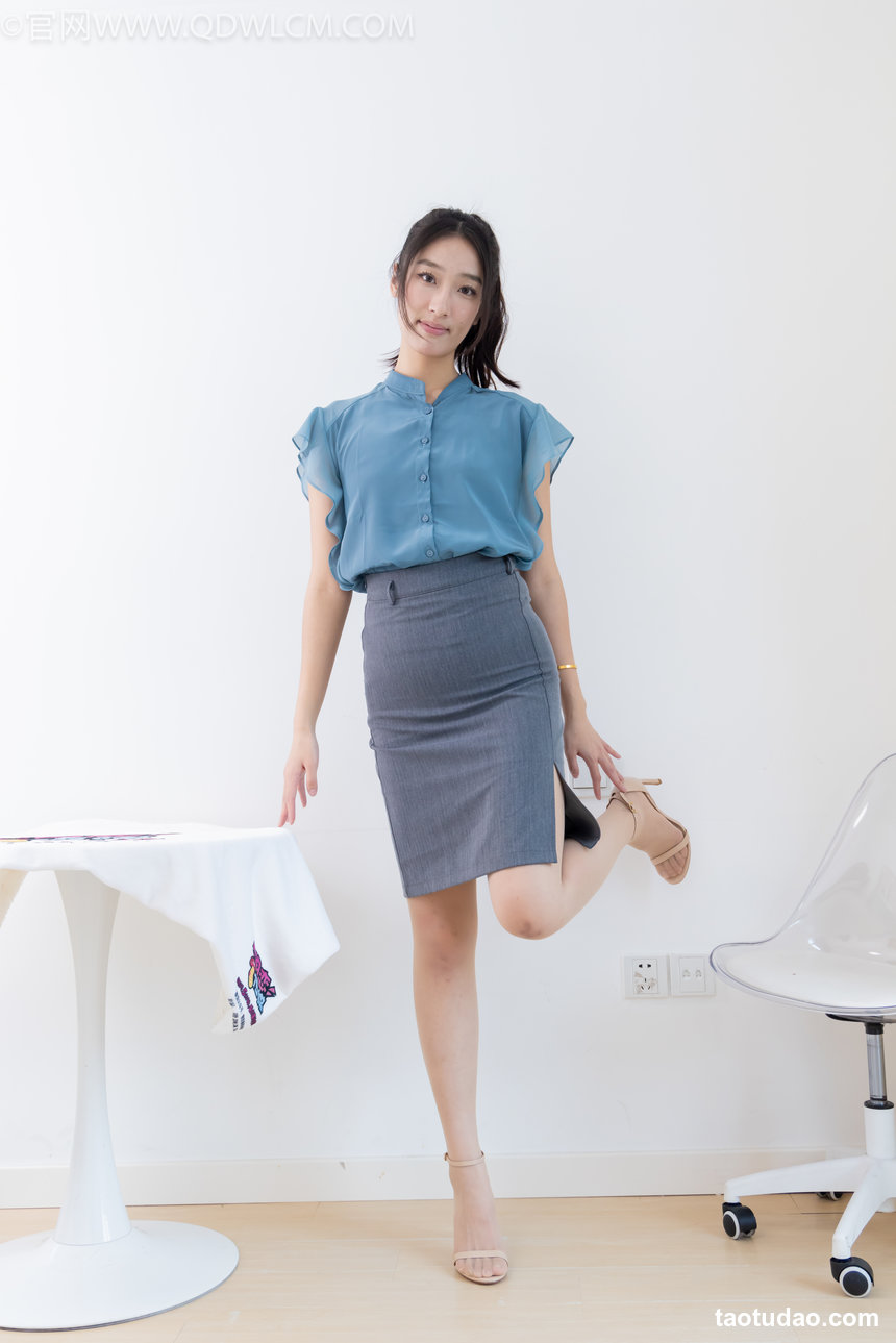 物恋传媒 No.2598 小野-三双高跟鞋、薄肉丝、裸足 [163P1V-6.42GB]