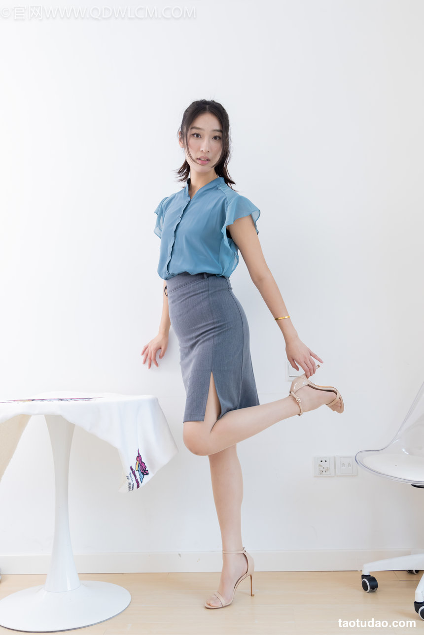 物恋传媒 No.2598 小野-三双高跟鞋、薄肉丝、裸足 [163P1V-6.42GB]