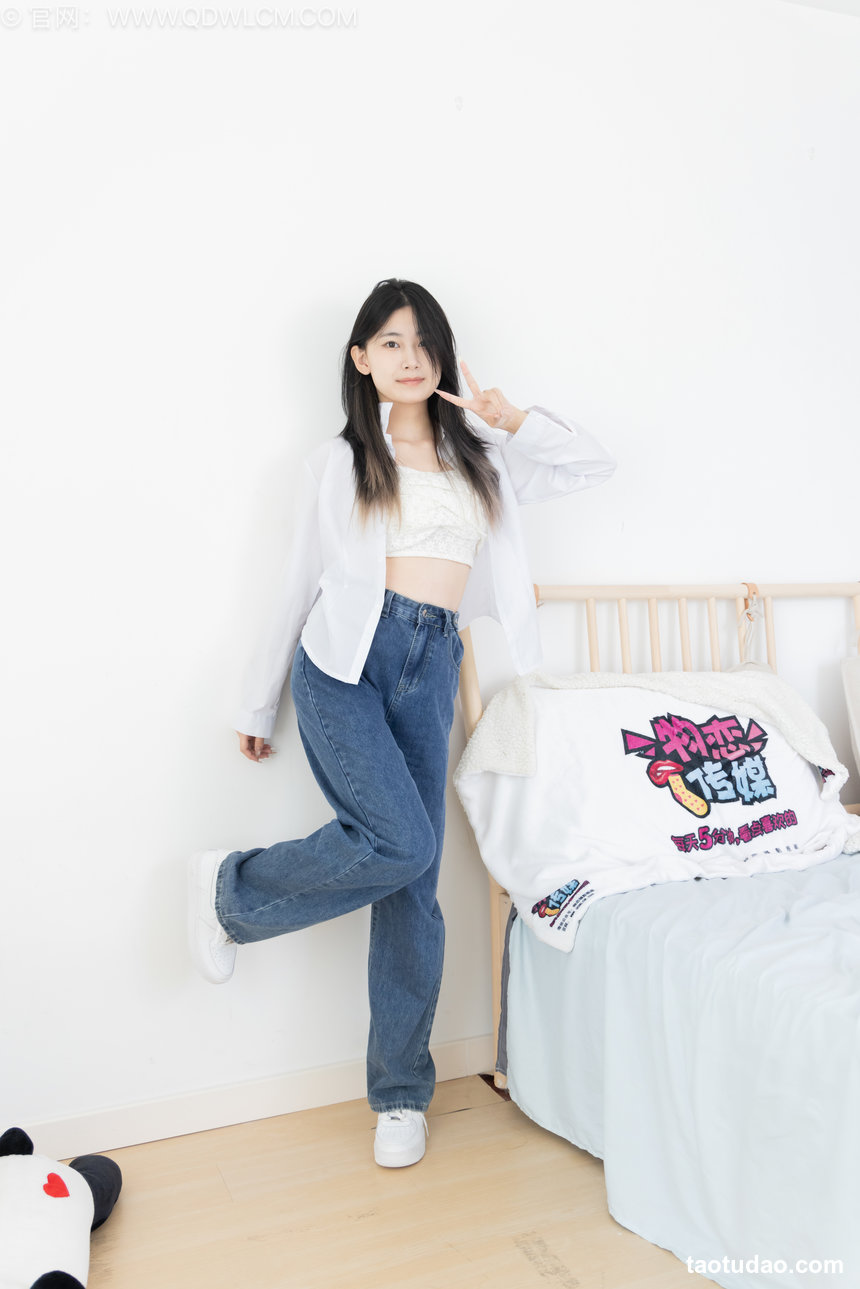 物恋传媒 No.2603 茯苓-平底鞋、短肉丝、短黑丝、薄肉丝、银行制服 [230P1V-8.42GB]