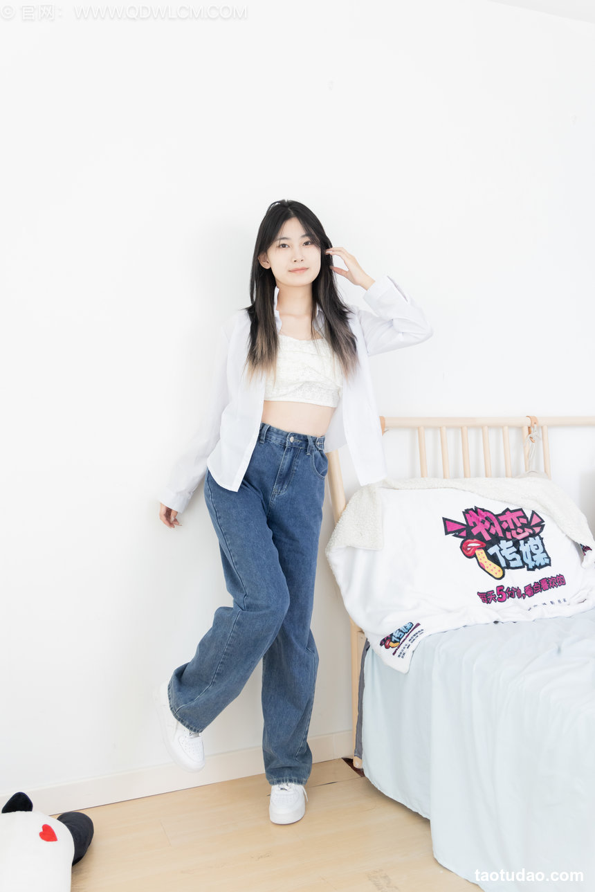 物恋传媒 No.2603 茯苓-平底鞋、短肉丝、短黑丝、薄肉丝、银行制服 [230P1V-8.42GB]