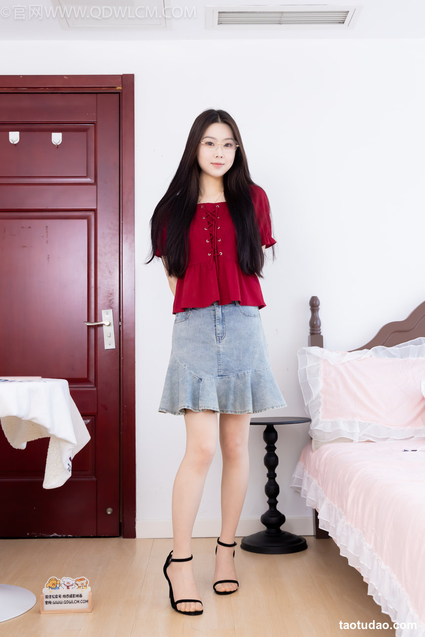 物恋传媒 No.2606 青提-三双高跟鞋、薄肉丝、裸足 [154P1V-6.56GB]