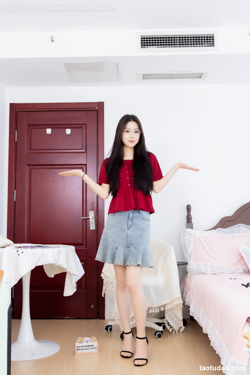 物恋传媒 No.2606 青提-三双高跟鞋、薄肉丝、裸足 [154P1V-6.56GB]