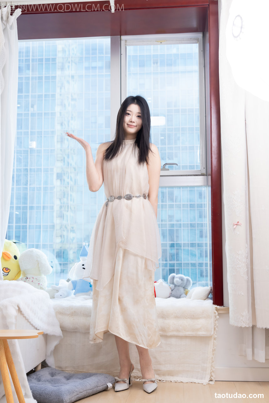 物恋传媒 No.2622 茯苓-帆布鞋、薄白丝、薄肉丝 [160P1V-3.93GB]