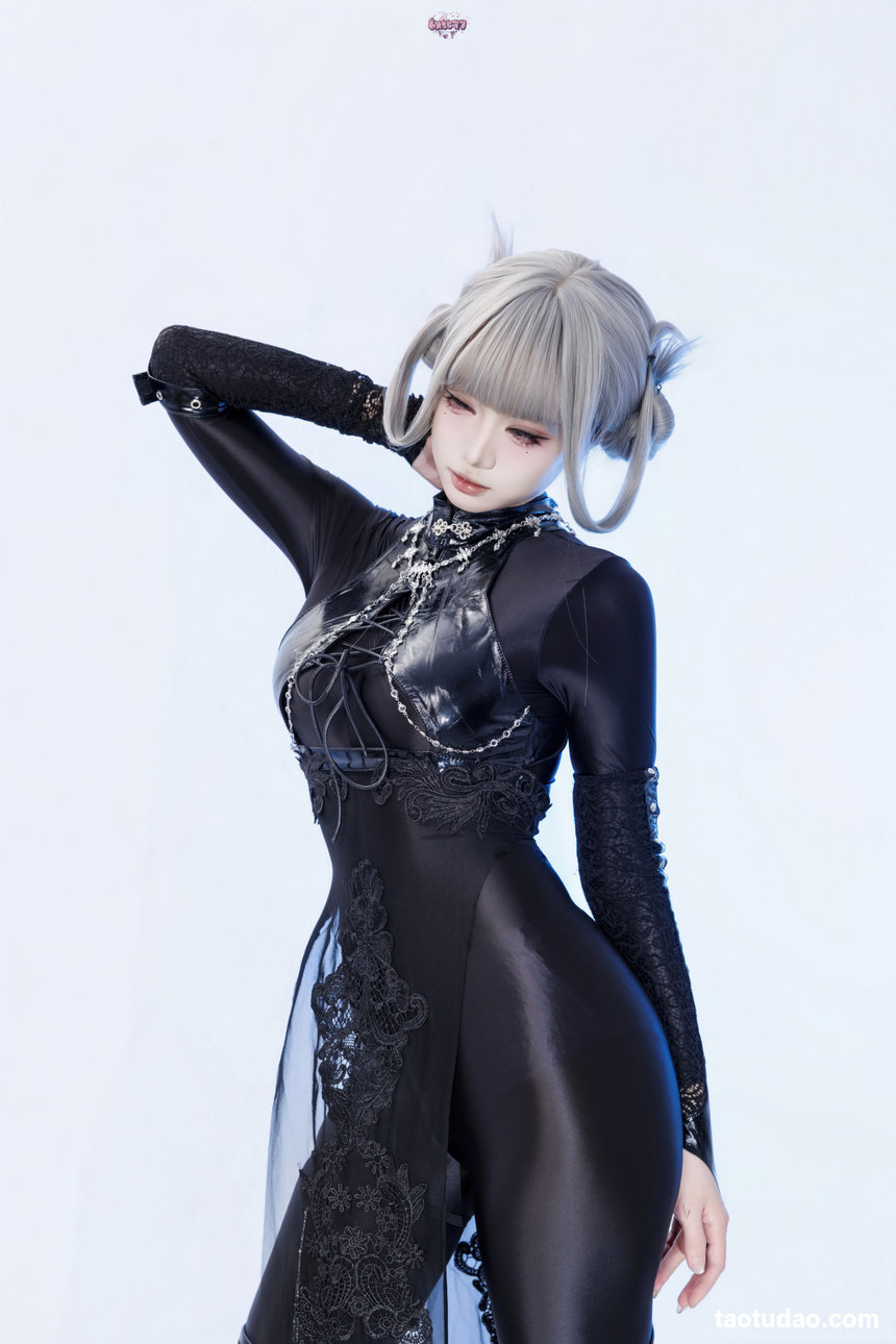 柒柒要乖哦 –黑靡烟旗袍[108P+2V-1.88G]