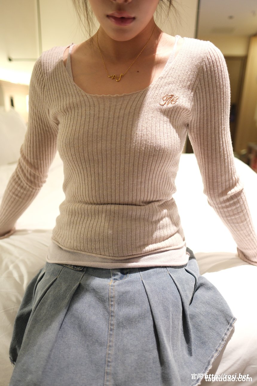 [ROSI写真]2026.03.05 NO.5204[102+1P／267MB]