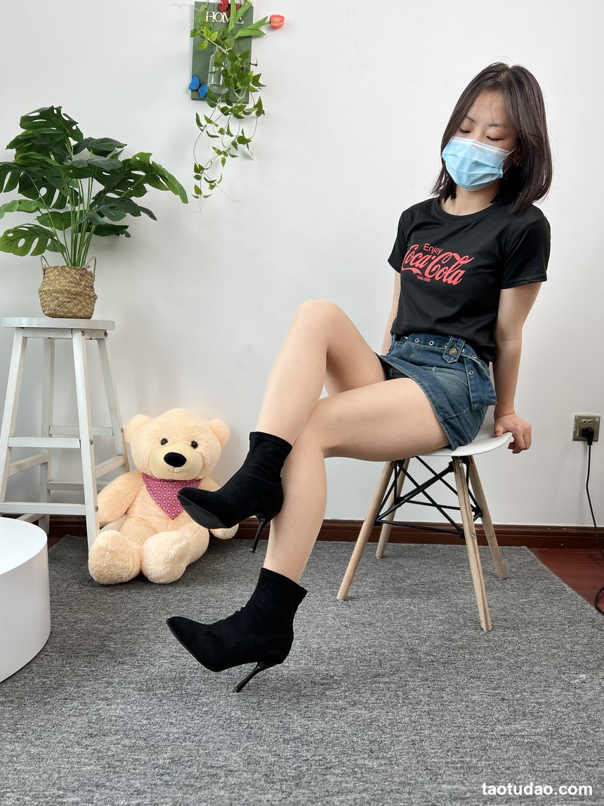 三禾摄影 No.075 牛仔裙 肉丝 短靴 [258P1V-1.39GB]