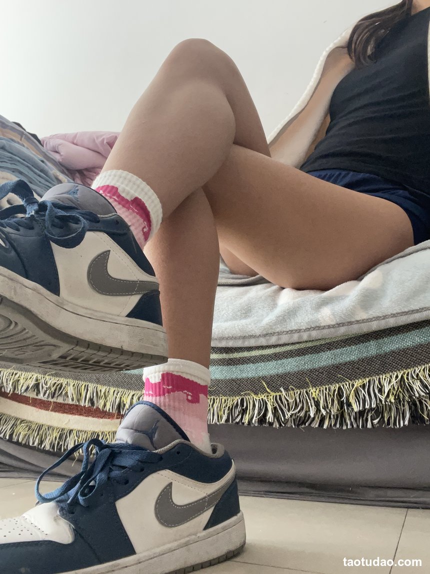 誉铭传媒袜足摄影 2024 8月份整合作品 [195P4V-1.80GB]