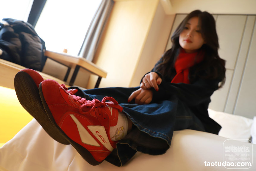 誉铭传媒袜足摄影 2026 新年礼包2 [111P1V-1.83GB]