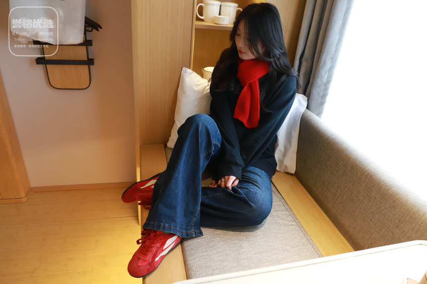 誉铭传媒袜足摄影 2026 新年礼包2 [111P1V-1.83GB]