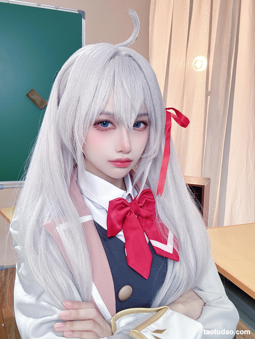 Shika小鹿鹿 –  邻座艾莉同学[38P+2V-177.8M]