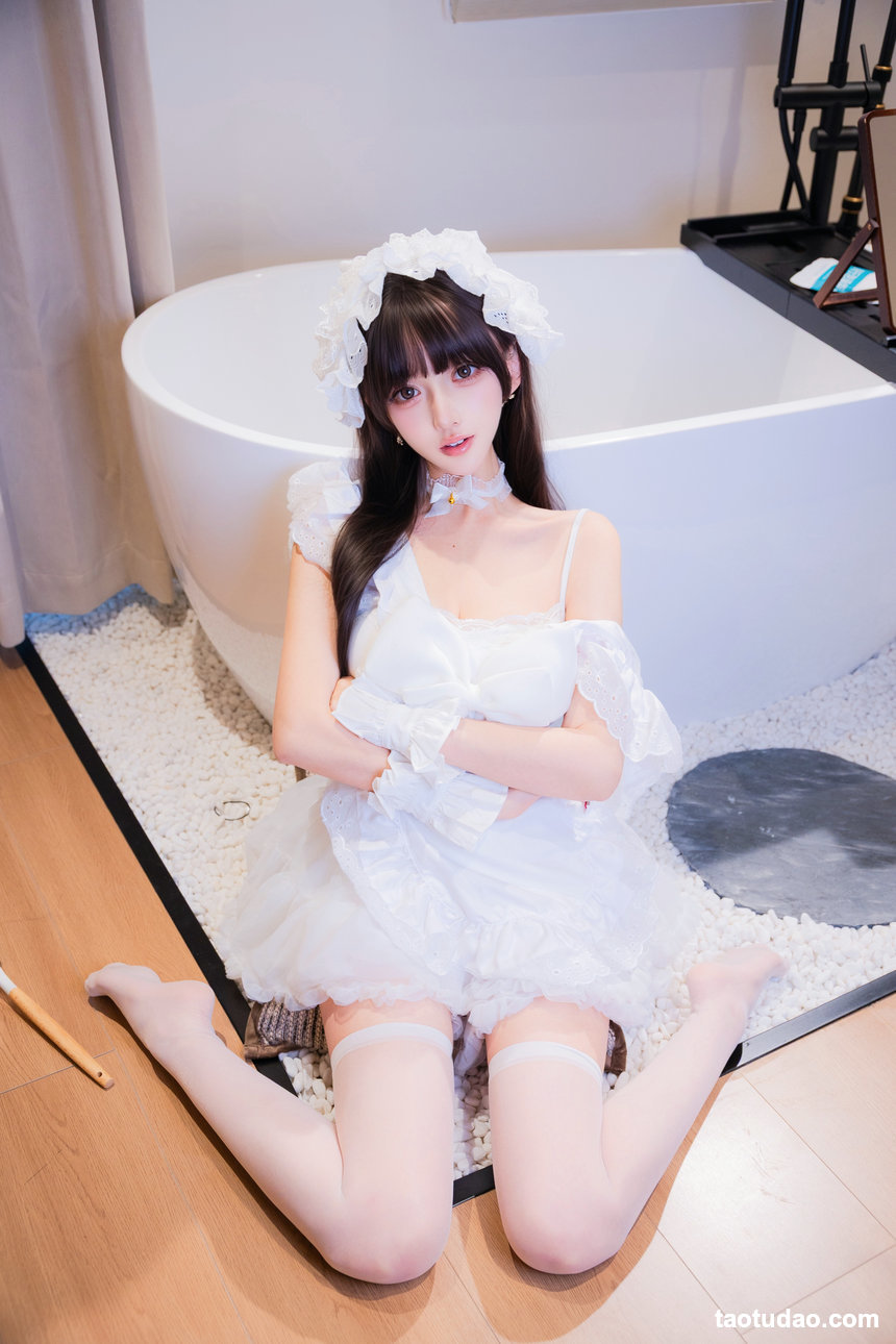 过期米线线喵 –  厨娘女仆[21P-228.3M]