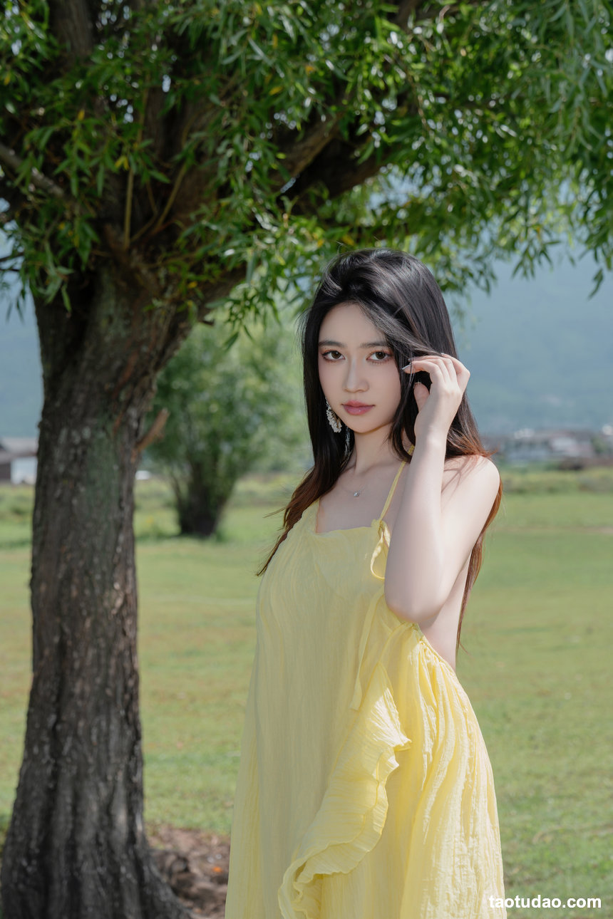 年年nnian - NO.157 绿茵 [83P-890MB]