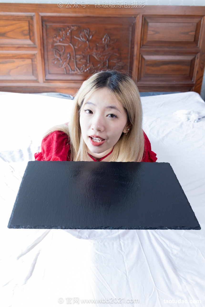 BoBoSocks袜啵啵 No.660 小甜豆-长靴、薄白丝、裸足 [300P1V-7.77GB]