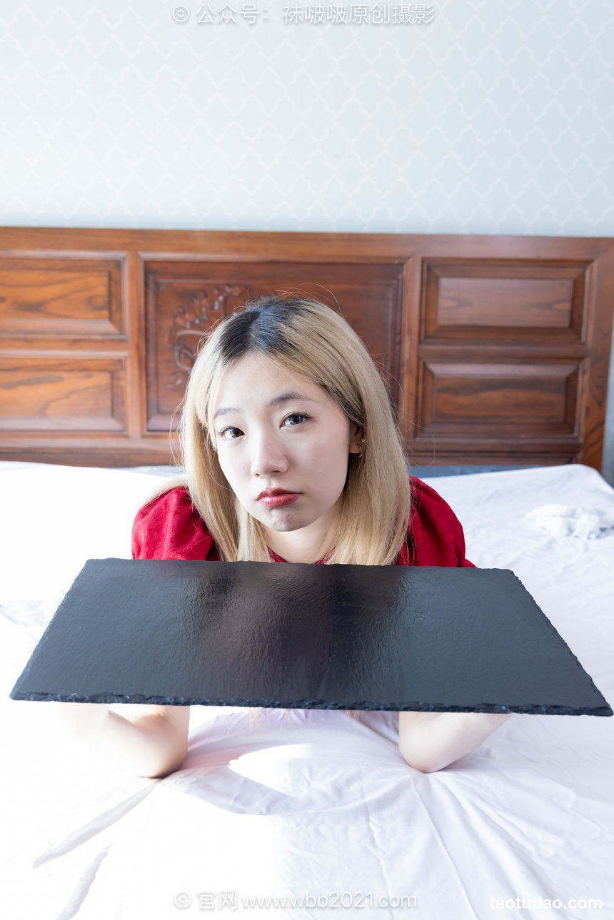 BoBoSocks袜啵啵 No.660 小甜豆-长靴、薄白丝、裸足 [300P1V-7.77GB]