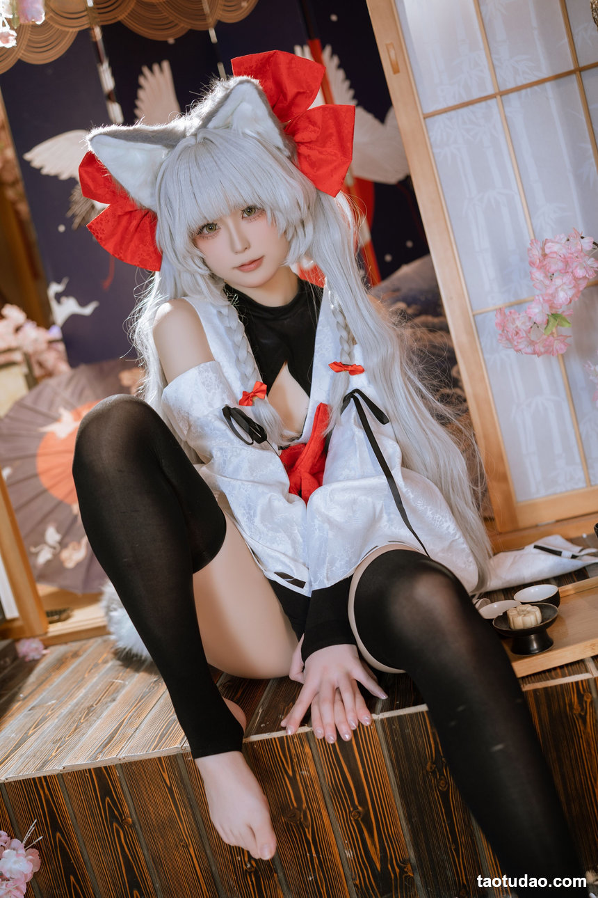 Quan冉有点饿 –  碧蓝航线 朝凪[87P-955.4M]