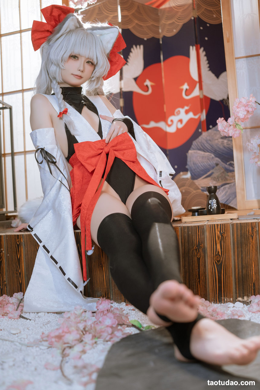 Quan冉有点饿 –  碧蓝航线 朝凪[87P-955.4M]