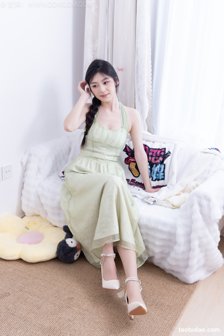 物恋传媒 No.2634 桔梗-高跟鞋、薄肉丝 [150P1V-3.29GB]