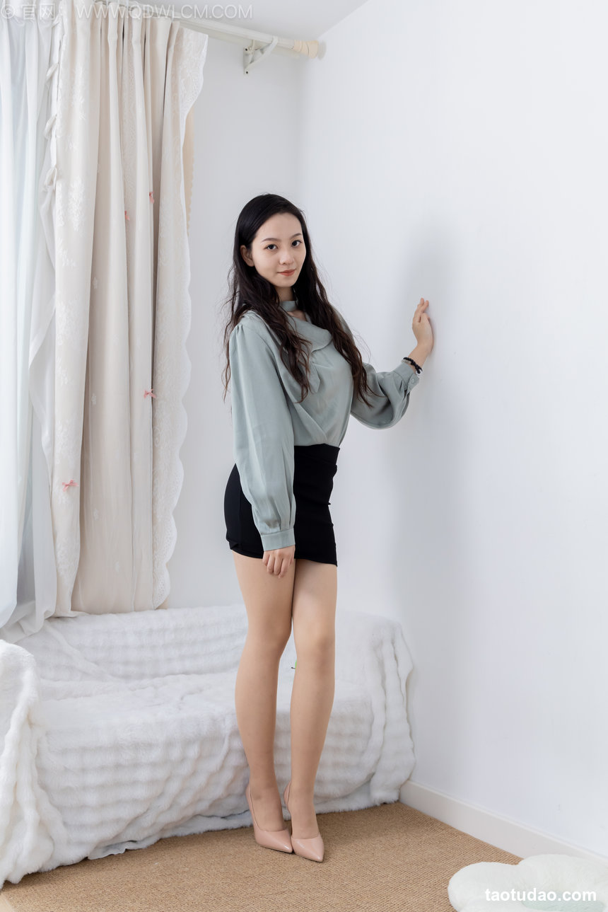 物恋传媒 No.2645 小泽-高跟鞋、薄肉丝、ol风 [150P1V-3.83GB]