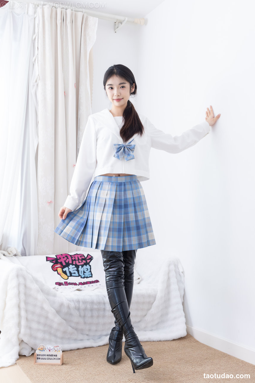 物恋传媒 No.2665 青提-高跟长靴、薄黑丝、jk制服 [154P1V-3.84GB]