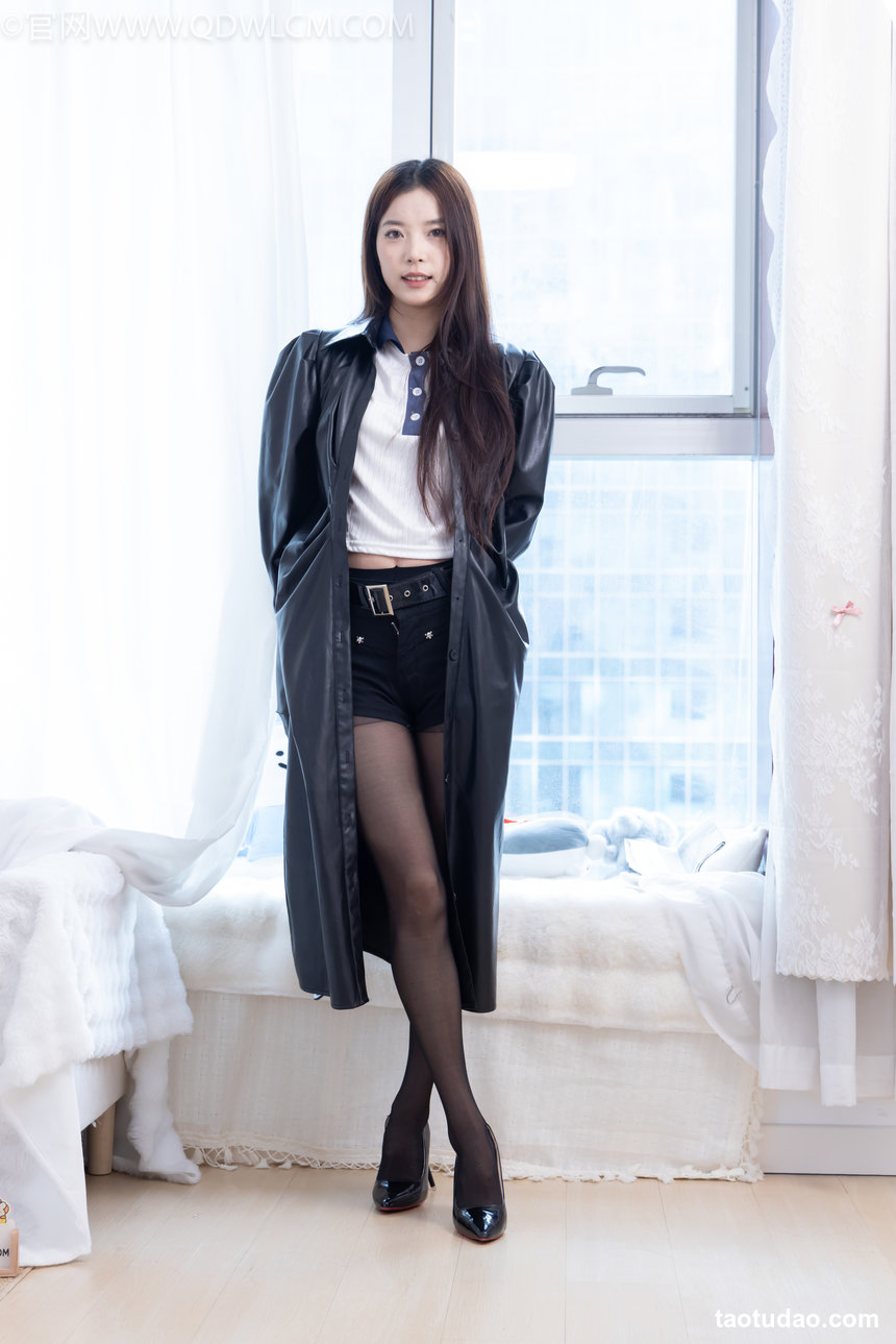 物恋传媒 No.2674 茯苓-高跟鞋、薄黑丝、短肉丝、裸足 [178P1V-4.54GB]