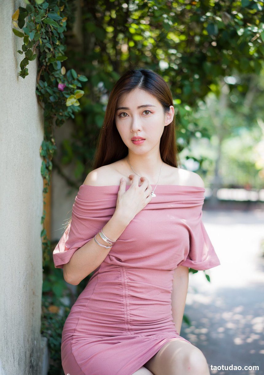 街拍丝足 NO.015-王璐璐 第2套 [157P+295M]