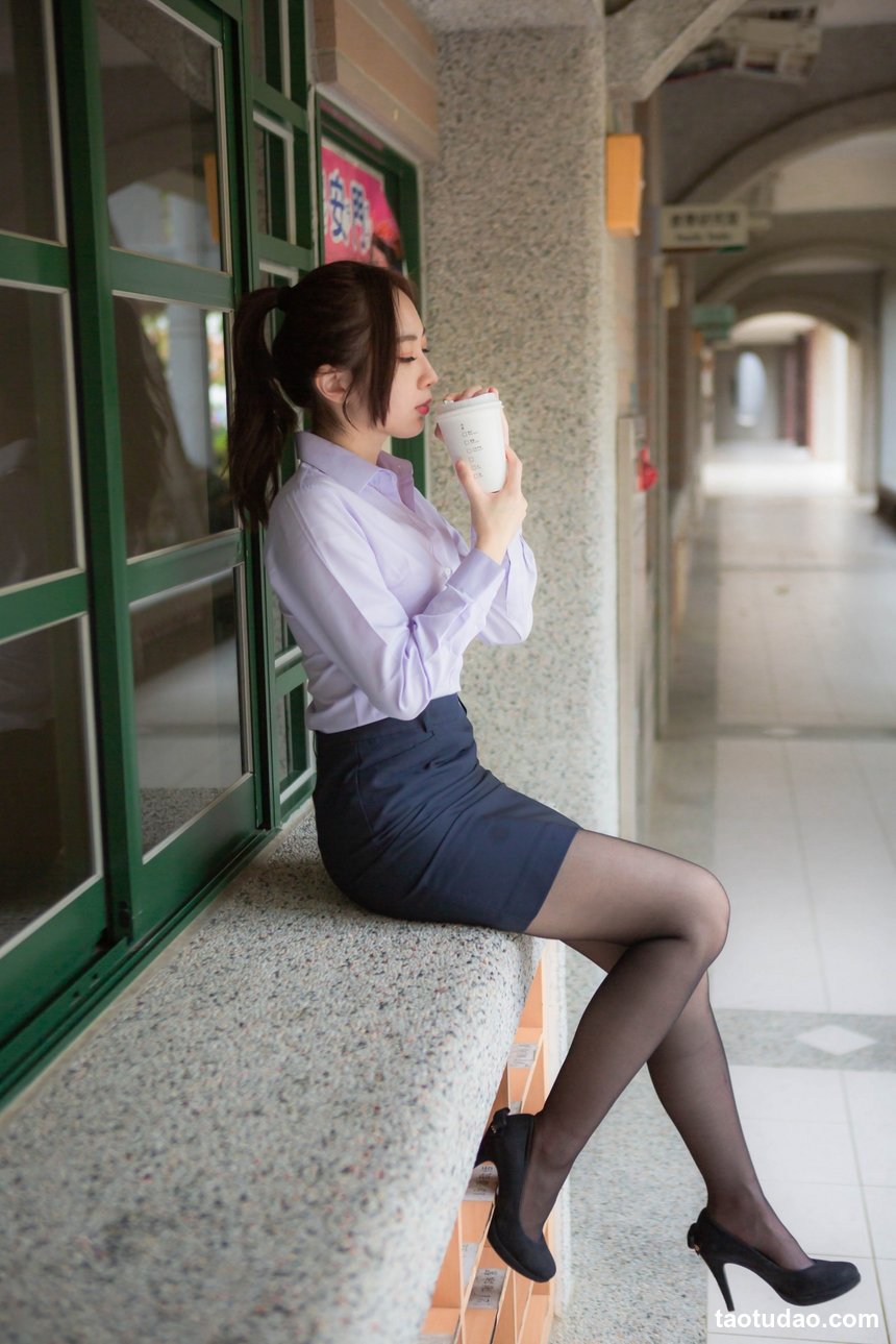 街拍丝足 NO.016-肉丝绑带平底鞋 [24P+120M]