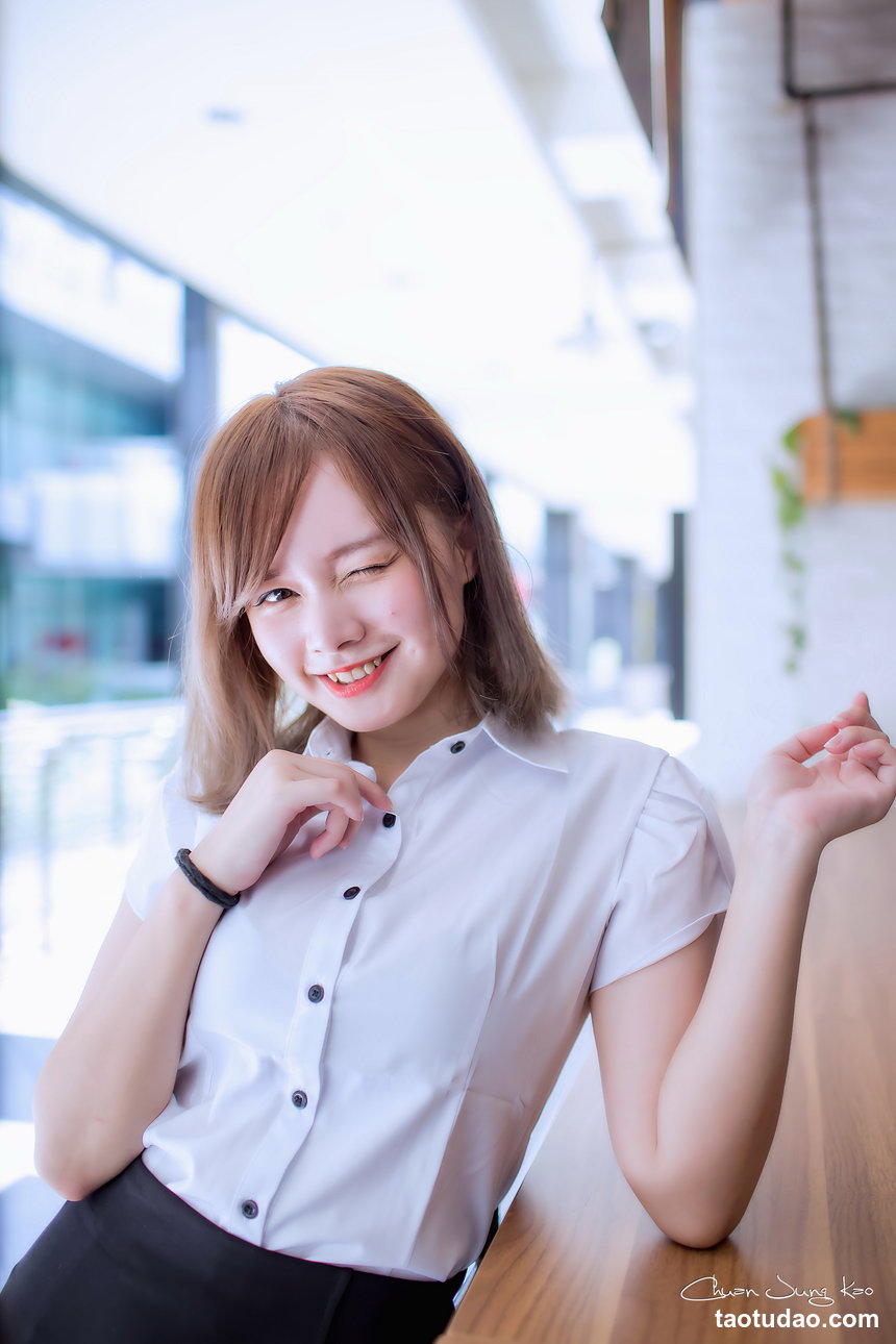 街拍丝足 NO.019-约到个日本女留学生晴子 [68P+124M]