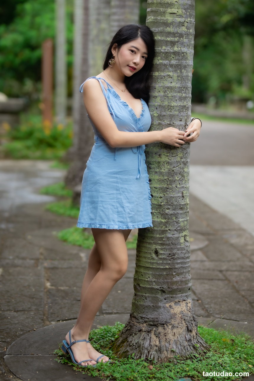 街拍丝足 NO.022-公园搭讪高中生小张直拍丝足 [58P+98M]